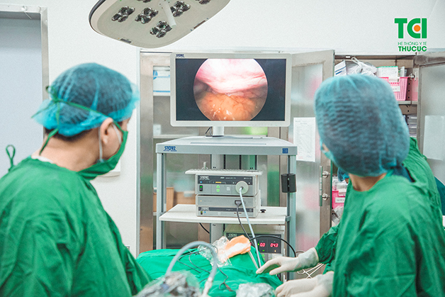 Khoa Ngoại tiên phong ứng dụng các công nghệ phẫu thuật hiện đại, ít xâm lấn, ít đau, hiệu quả và an toàn cho người bệnh.