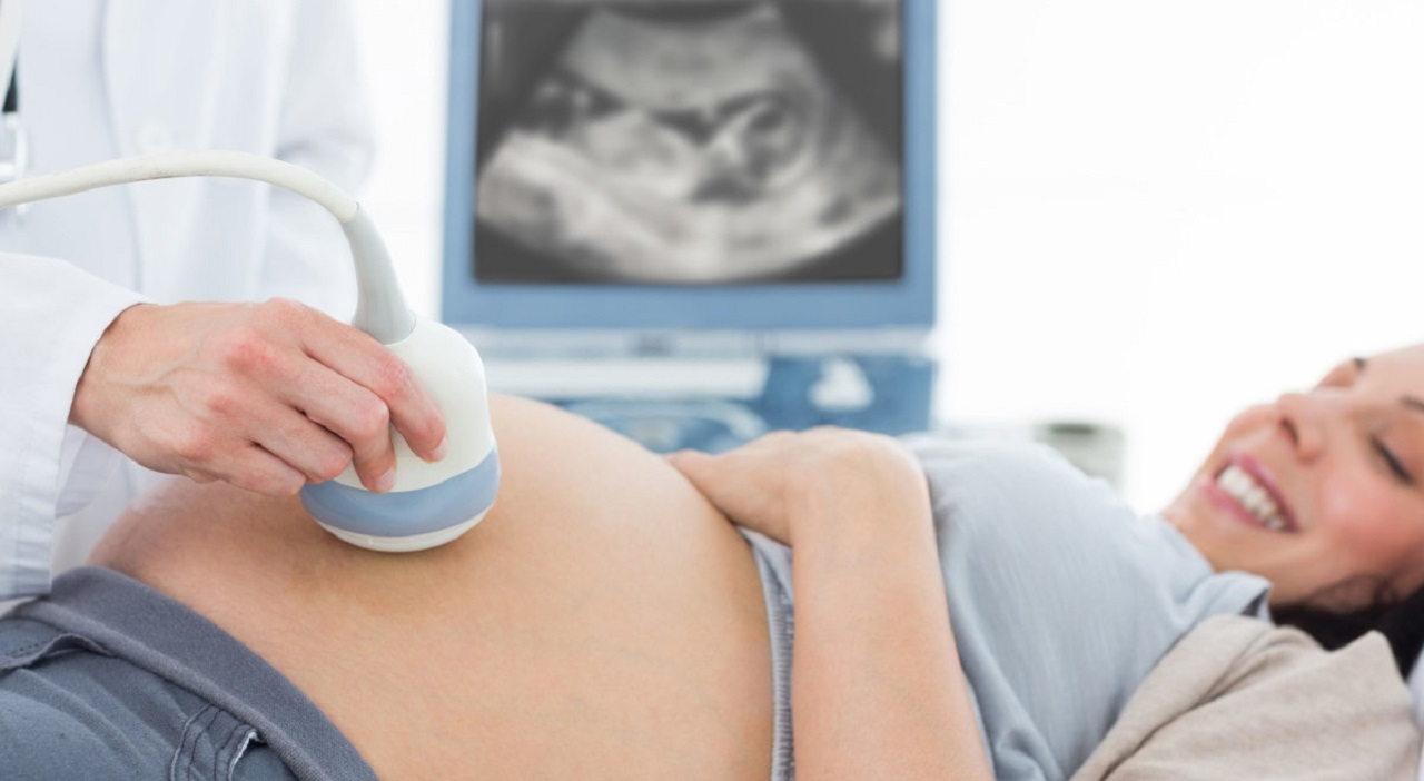 Nhịp tim thai quá nhanh có thể gây ra những vấn đề gì cho thai nhi và mẹ bầu?
