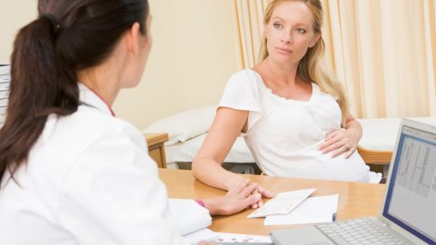 Dấu hiệu viêm nhiễm phụ khoa khi mang thai