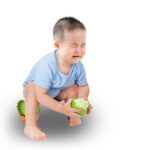 4 Sai lầm phụ huynh hay mắc khi điều trị cho bé bị táo bón