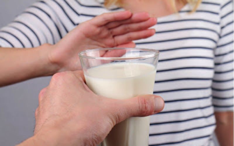 Một số người gặp tình trạng đầy fun88.ninja sau khi uống sữa vì không dung nạp Lactose