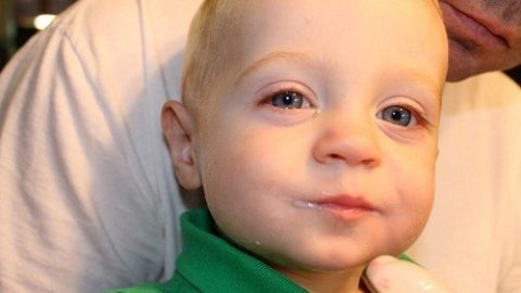 Các bệnh về mắt ở trẻ sơ sinh phòng ngừa những biến chứng