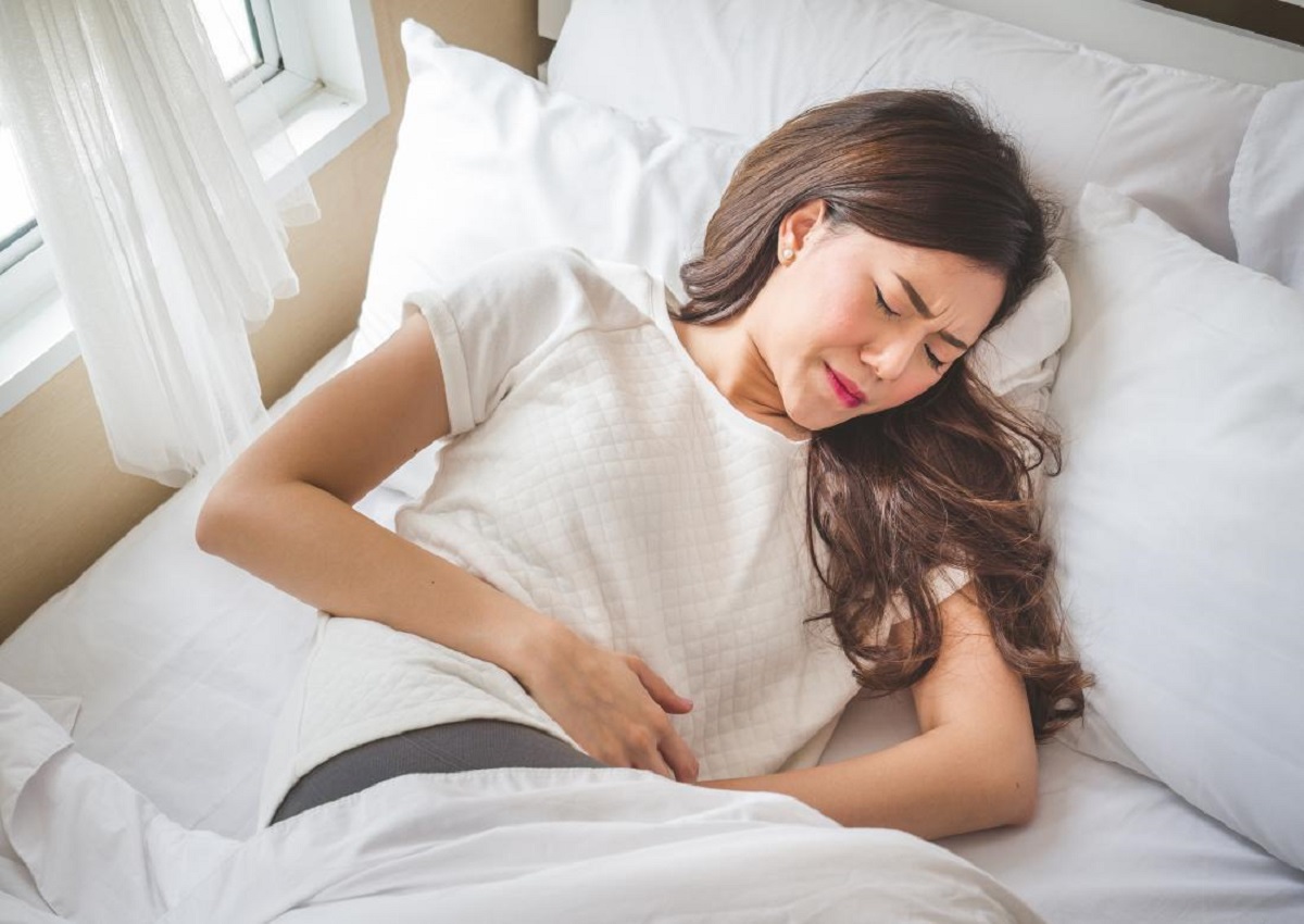 Làm cách nào để xử lý đau bụng trái lan ra sau lưng?