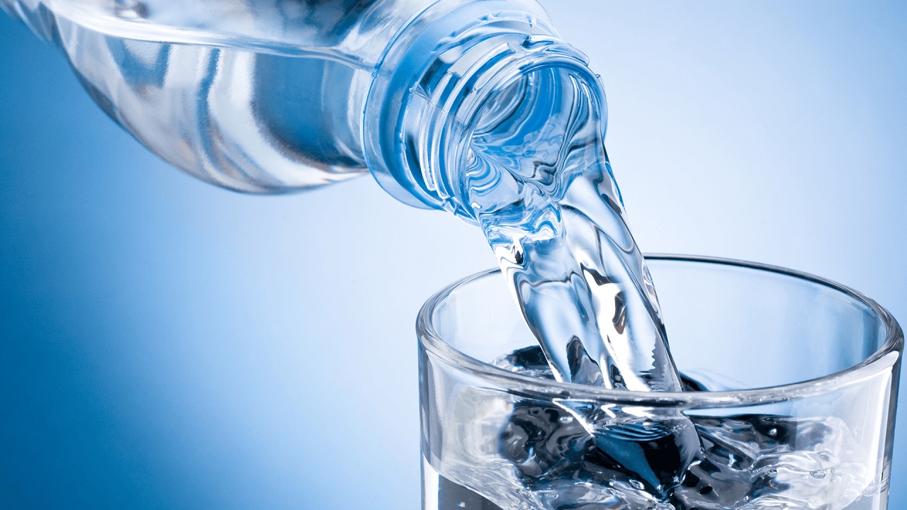 Có nên uống nhiều nước sau khi nôn?khác sau khi nôn