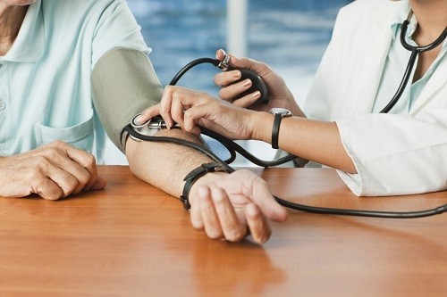 Cao huyết áp là một trong những yếu tố hàng đầu làm tăng nguy cơ phát triển nhồi máu cơ tim, đột quỵ, suy tim, bệnh thận.