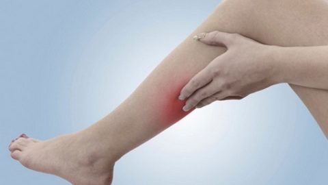 Bị đau nhức xương ống chân phải làm gì?