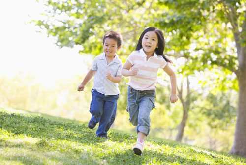 Vận động quá nhiều gây ra tình trạng viêm cơ ở trẻ em