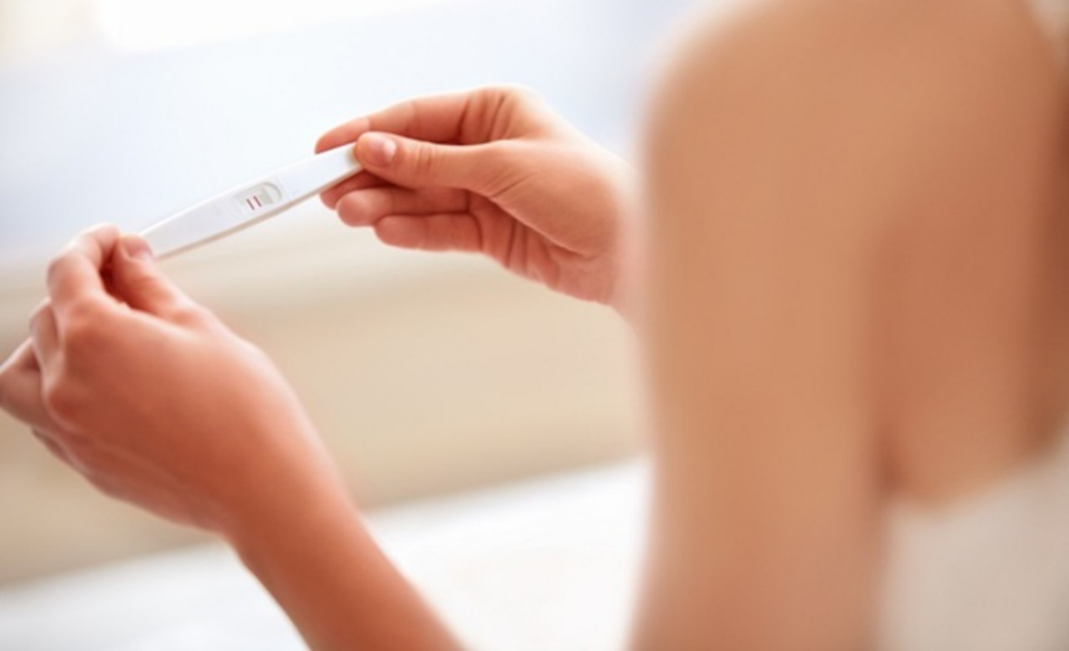 Có thể sử dụng que thử thai sau 6 ngày kể từ quan hệ để xác định có thai hay không?
