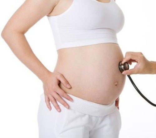 Bà bầu bị polyp cổ tử cung có sinh thường được không còn phụ thuộc vào tình trạng, kích thước của khối polyp