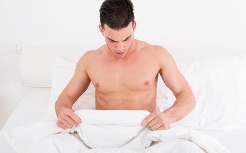 Bệnh mụn rộp sinh dục nam gây nhiều tâm lý tự ti mặc cảm cho người bệnh.