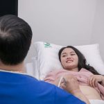 Phụ nữ bị dính buồng tử cung có thai được không?