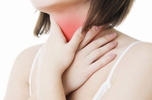 Cần bảo vệ họng để tránh bị viêm