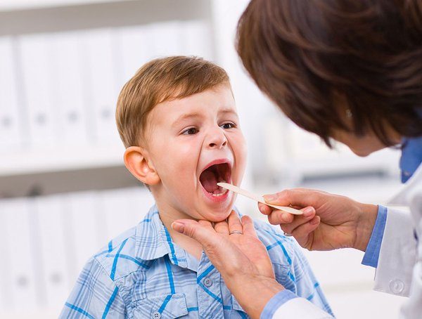 Bạn nên lựa chọn cơ sở chuyên khoa uy tín để nạo VA cho trẻ