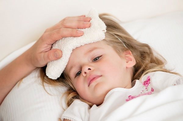 tác hại của việc sử dụng kháng sinh khi chưa có chỉ định của bác sĩ là rất nguy hiểm