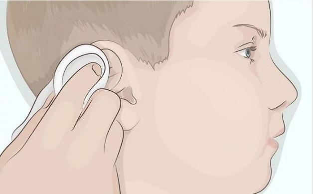 vệ sinh tai khi bị đau nhức vành tai