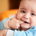 Nhận biết sớm các dấu hiệu trẻ mọc răng