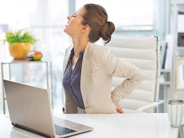 Lý do có tình trạng đau nhức xương khớp ở người trẻ