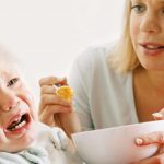 8 sai lầm “to đùng” mẹ thường mắc phải khi cho trẻ ăn