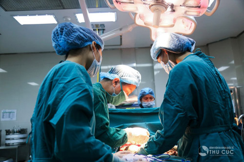 Điều trị thoát vị bẹn bằng phương pháp phẫu thuật nội soi ít đau, người bệnh hồi phục nhanh chóng và đảm bảo tính thẩm mỹ cao.
