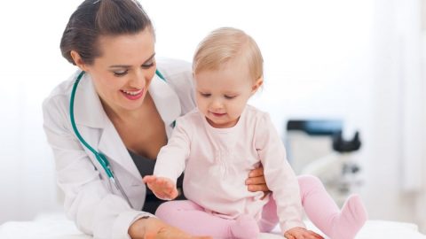 Khám sức khỏe trẻ em – bậc làm cha mẹ hiểu sao cho đúng?