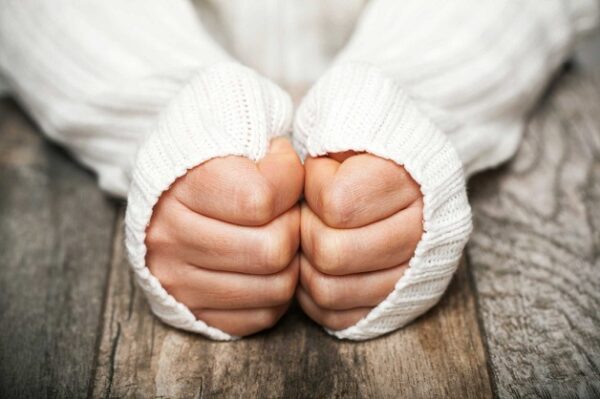 Để cải thiện hội chứng Raynaud cần loại bỏ các tác nhân gây bệnh