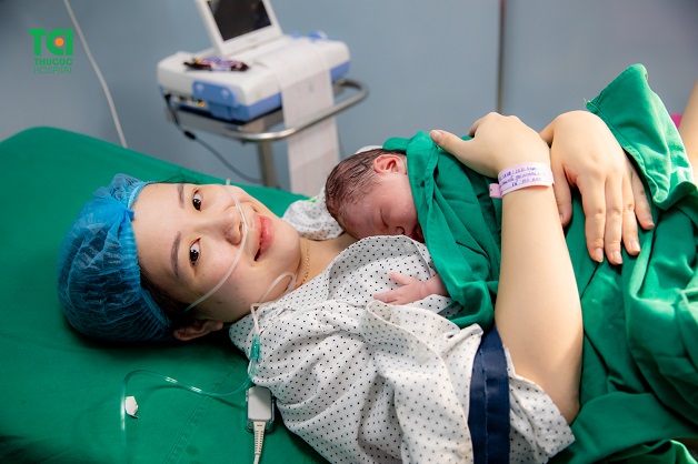 Việc xác định cơn co gò tử cung sẽ giúp mẹ rặn đẻ dễ dàng hơn