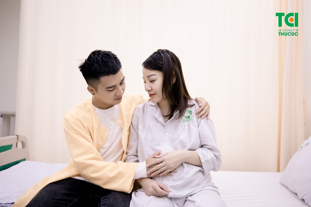 Vợ diễn viên Mạnh Quân sinh con