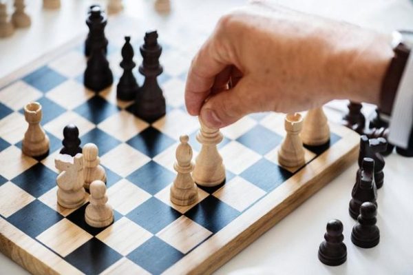 lập kế hoạch chăm sóc người bệnh sa sút trí tuệ