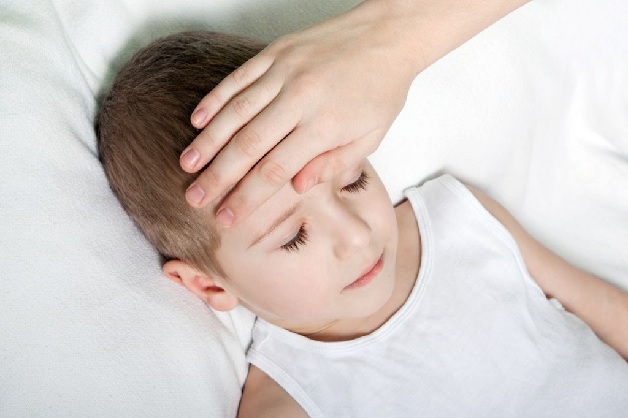 Có nhiều nguyên nhân khiến trẻ bị sốt siêu vi