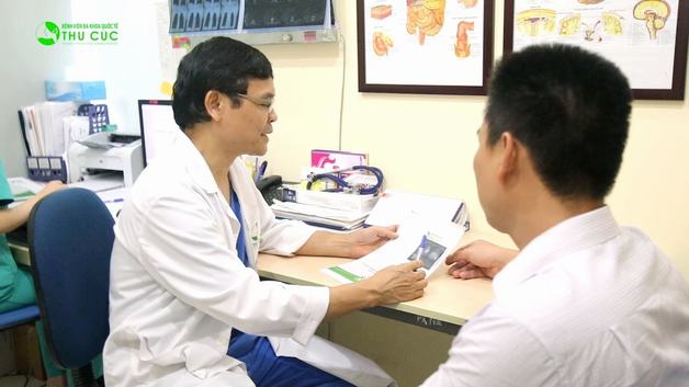 thăm khám tại các chuyên khoa để phòng bệnh