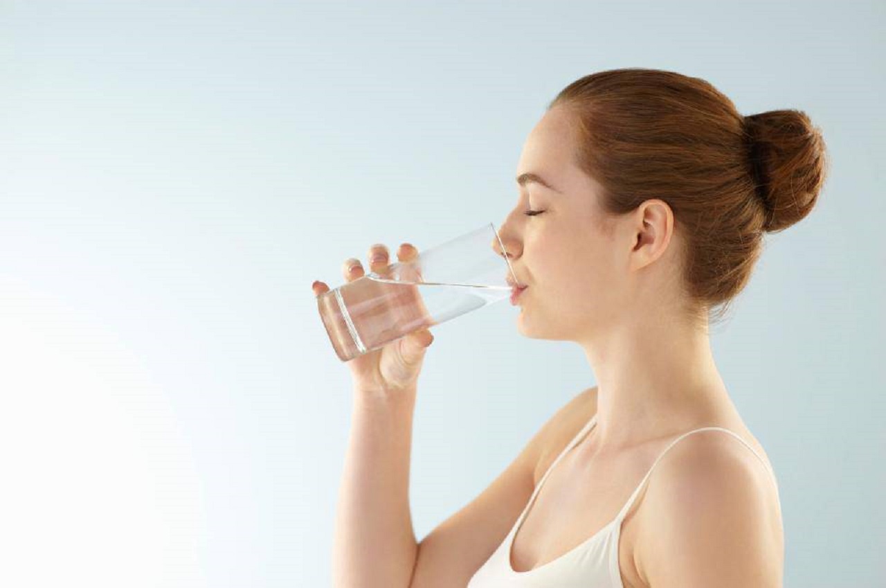 Trào ngược dạ dày nên uống nước gì? Không nên uống gì? | TCI Hospital