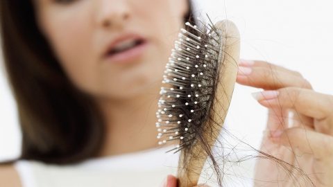Làm sao để nhận biết thiếu máu não có gây rụng tóc không?