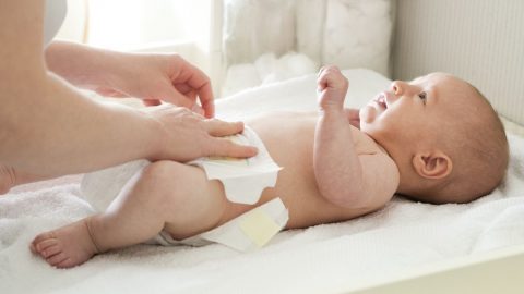 5 nguyên nhân khiến trẻ sơ sinh 1 tháng tuổi bị đi ngoài