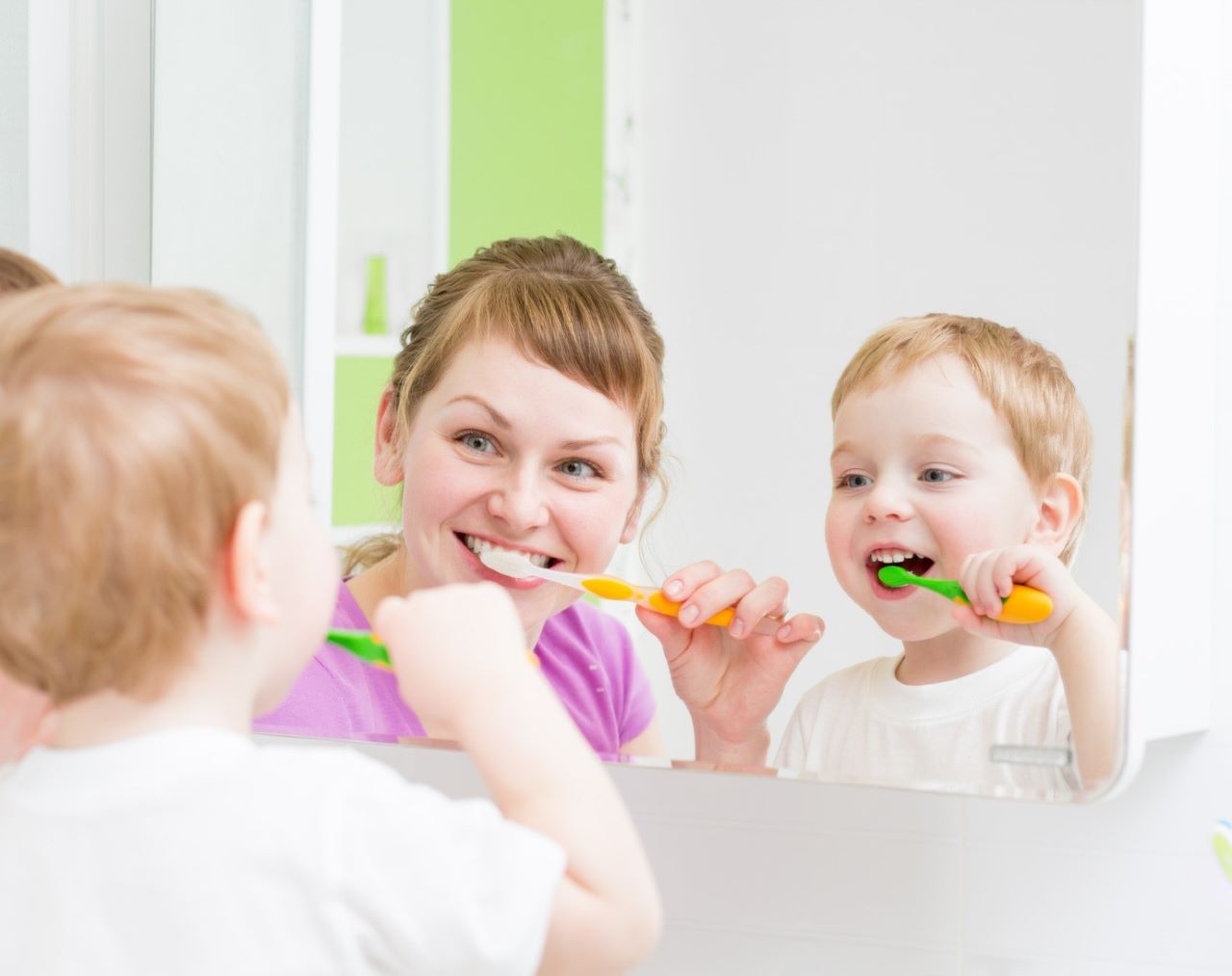 Làm sao chữa bệnh sâu răng cho em bé khi em bé khóc?