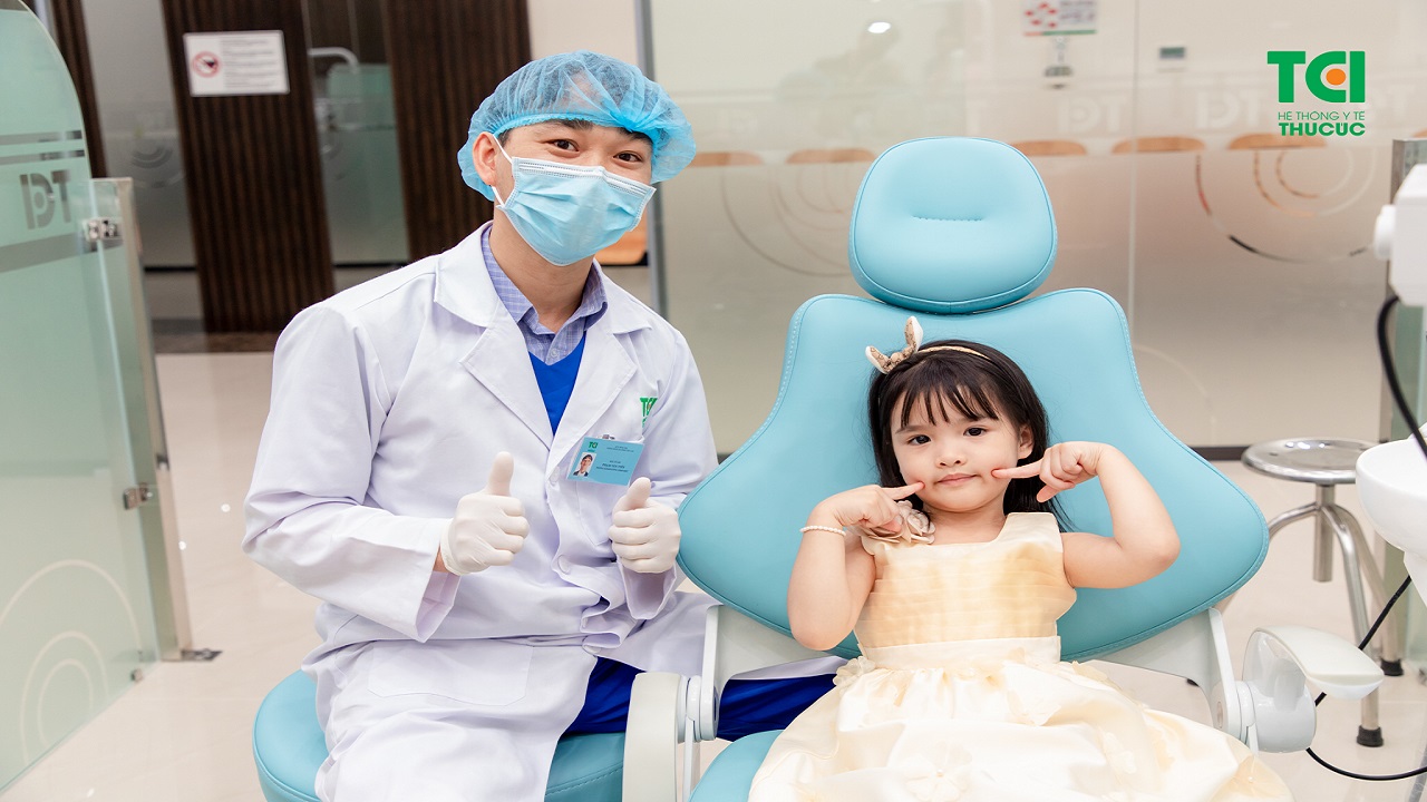 Tư vấn trẻ 6 tuổi bị sâu răng hàm phải làm sao để có hàm răng khỏe mạnh