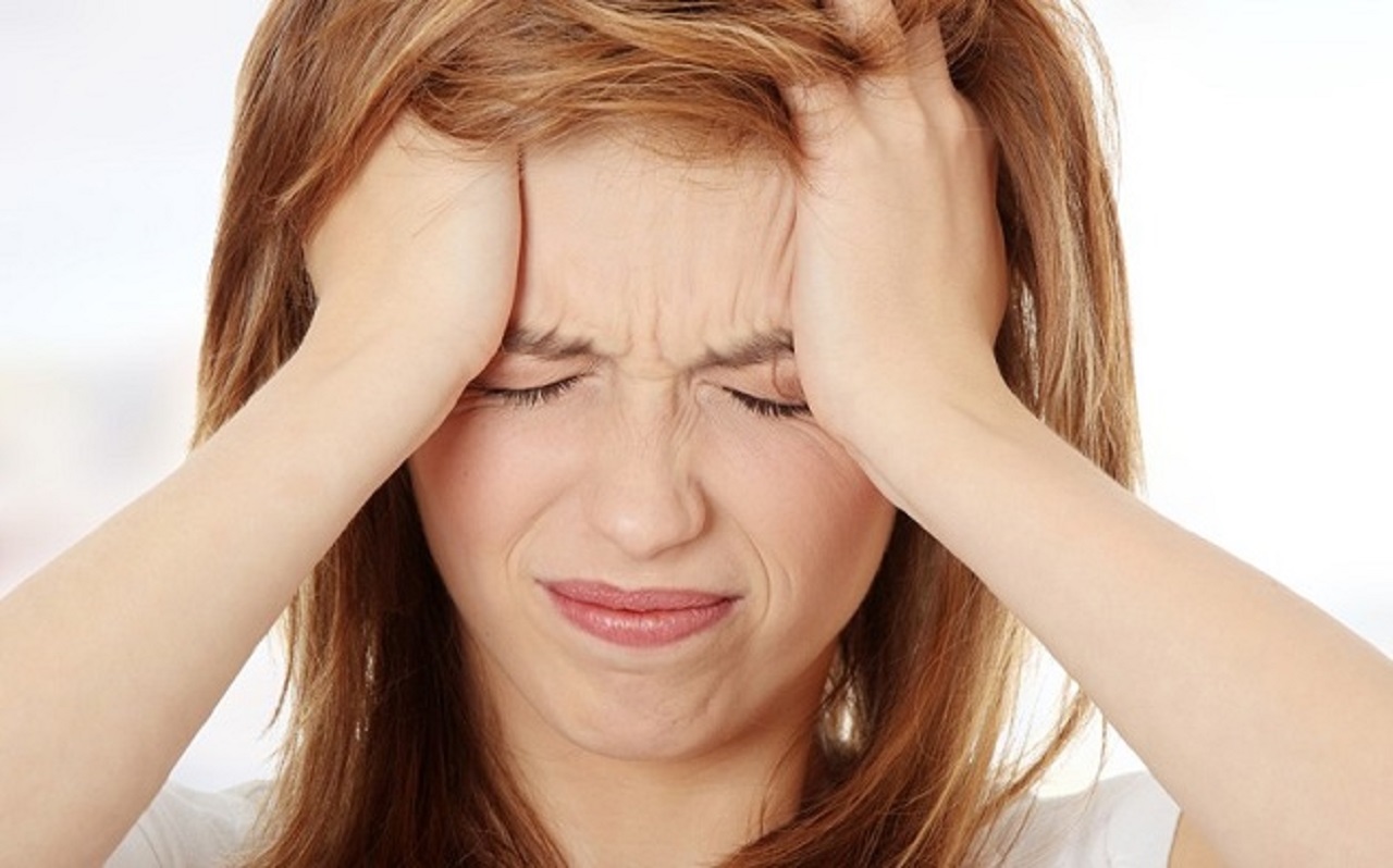 Dấu hiệu và cách điều trị đau vùng đỉnh đầu cần biết