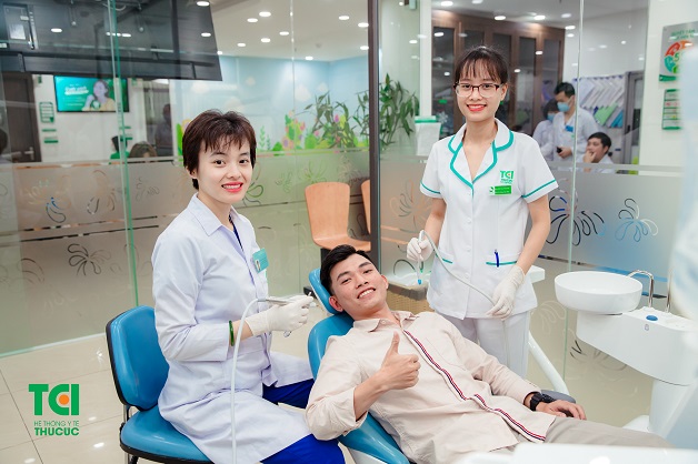 Chuyên khoa Răng Hàm Mặt bệnh viện ĐKQT Thu Cúc đã đồng hành cùng hàng nghìn bệnh nhân nhổ răng phẫu thuật thành công