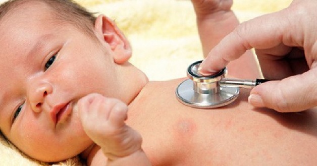 Viêm phế quản ở trẻ sơ sinh là bệnh khá phổ biến