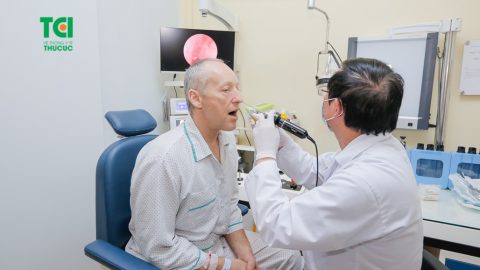 Tầm soát ung thư bằng phương pháp nội soi tai mũi họng 