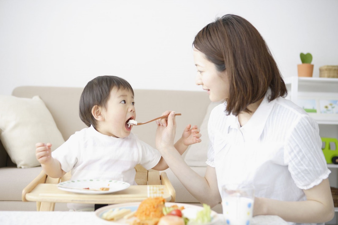 Điều gì cần làm khi bé bị bệnh không chịu ăn?
