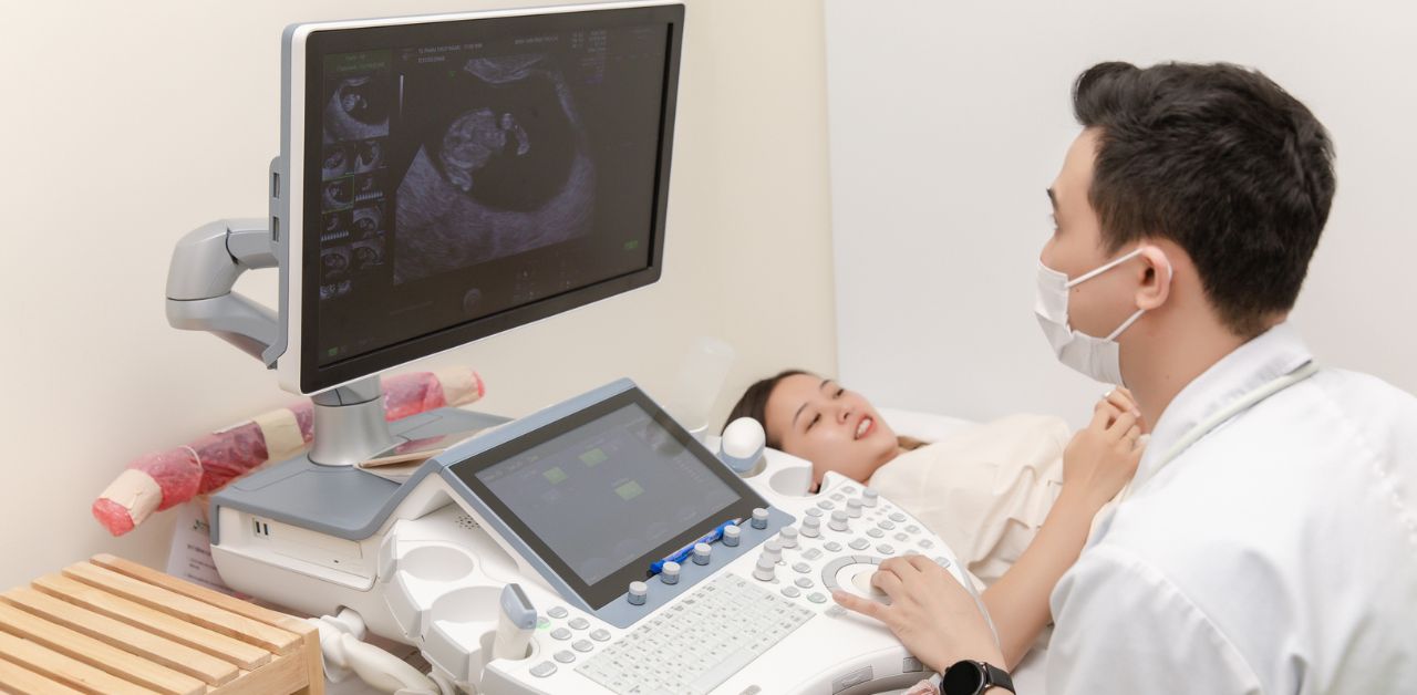 Những trường hợp nào có thể nghe được tiếng nhịp tim của thai nhi sớm hơn tuần thứ 6 hoặc thứ 7?
