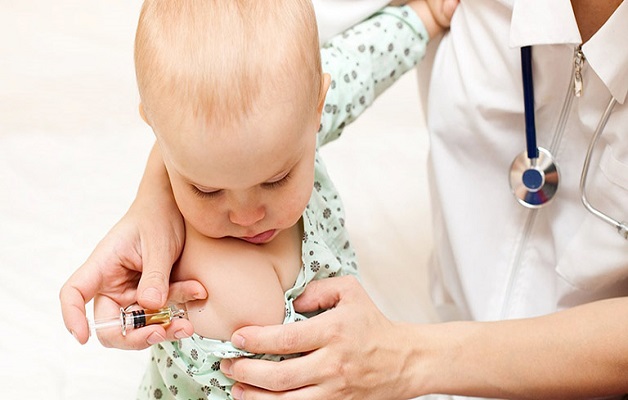 Tiêm phòng vắc xin bệnh viêm gan B cho trẻ sơ sinh 