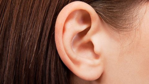 Viêm tai giữa vỡ mủ có nguy hiểm không?