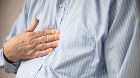 4 kiểu đau bụng nguy hiểm bạn cần biết