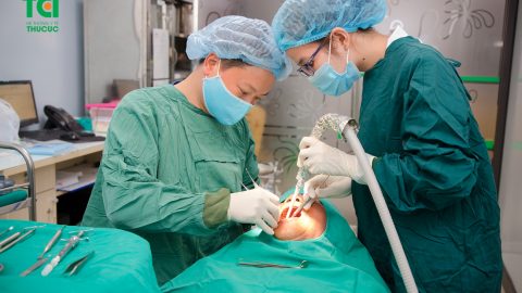Giá trồng răng bằng phương pháp implant là bao nhiêu?