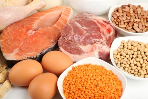 Bổ sung các thực phẩm giàu protein cũng giúp cải thiện sớm bệnh