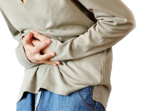 Người bị kiết lỵ thường đau quặn bụng. Bệnh kiết lỵ có nguy hiểm không là thắc mắc của rất nhiều người