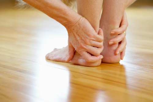 Điều trị bệnh thoái hóa xương gót chân