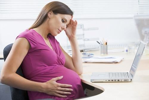 Bị đau dạ dày khi mang thai ảnh hưởng tới sức khỏe, khiến chị em khó chịu