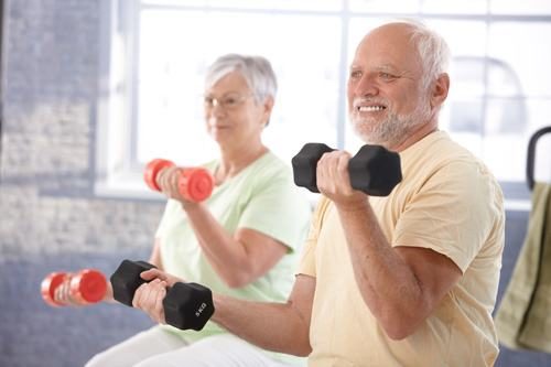 Vận động nhẹ nhàng hàng ngày cũng giúp cải thiện dần tình trạng bệnh